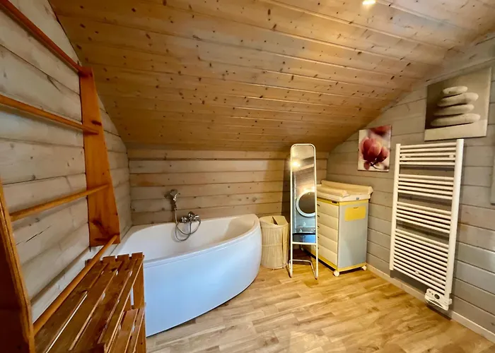 Le Murmure Du Ruisseau, 4 Etoiles Avec Sauna Et Terrasse * La Bresse