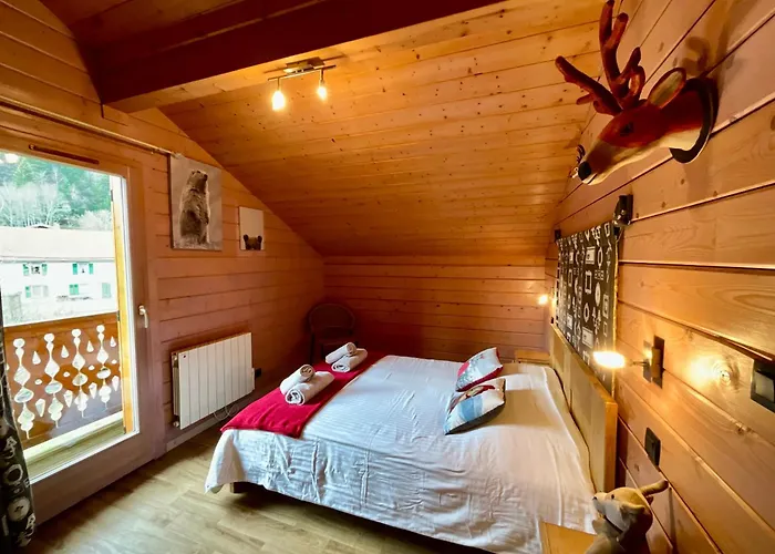 Le Murmure Du Ruisseau, 4 Etoiles Avec Sauna Et Terrasse * La Bresse